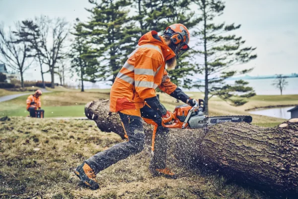 Husqvarna 562 XPG Professional Petrol Chainsaws - Image 2