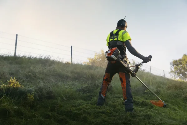 Husqvarna 525RXT II Professional Petrol Brushcutter - Image 2