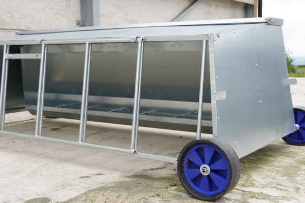 IAE Single Sided Lamb Creep Feeder - Image 3