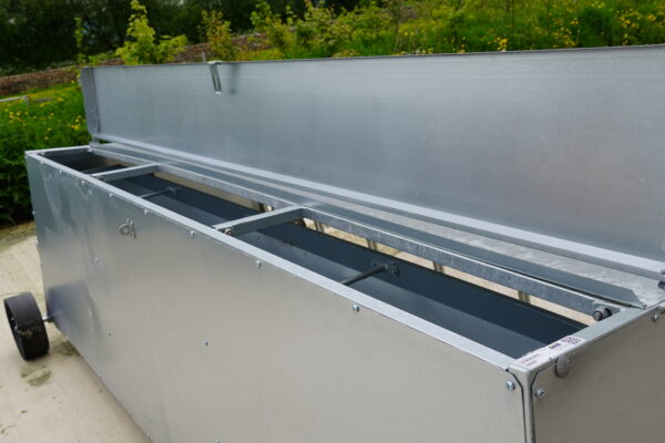 IAE Single Sided Lamb Creep Feeder - Image 5