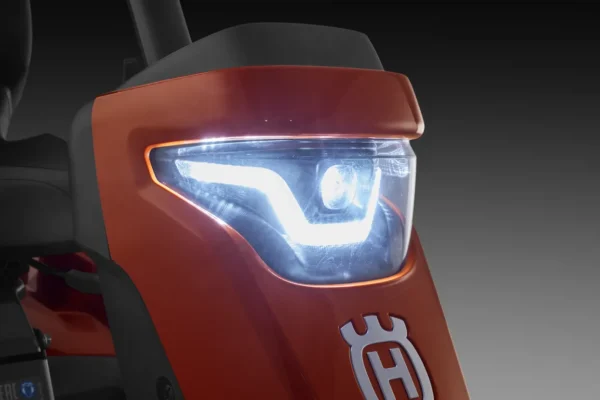 Husqvarna R 316TsX AWD Ride-On Front Mower - Image 6