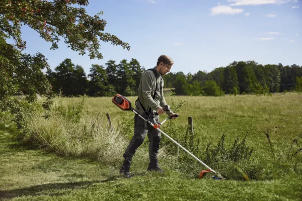 Husqvarna 325iR Cordless Brushcutter - Image 6