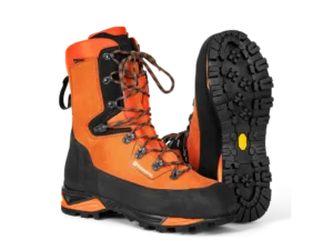 Protective leather boots with saw protection, Technical 24