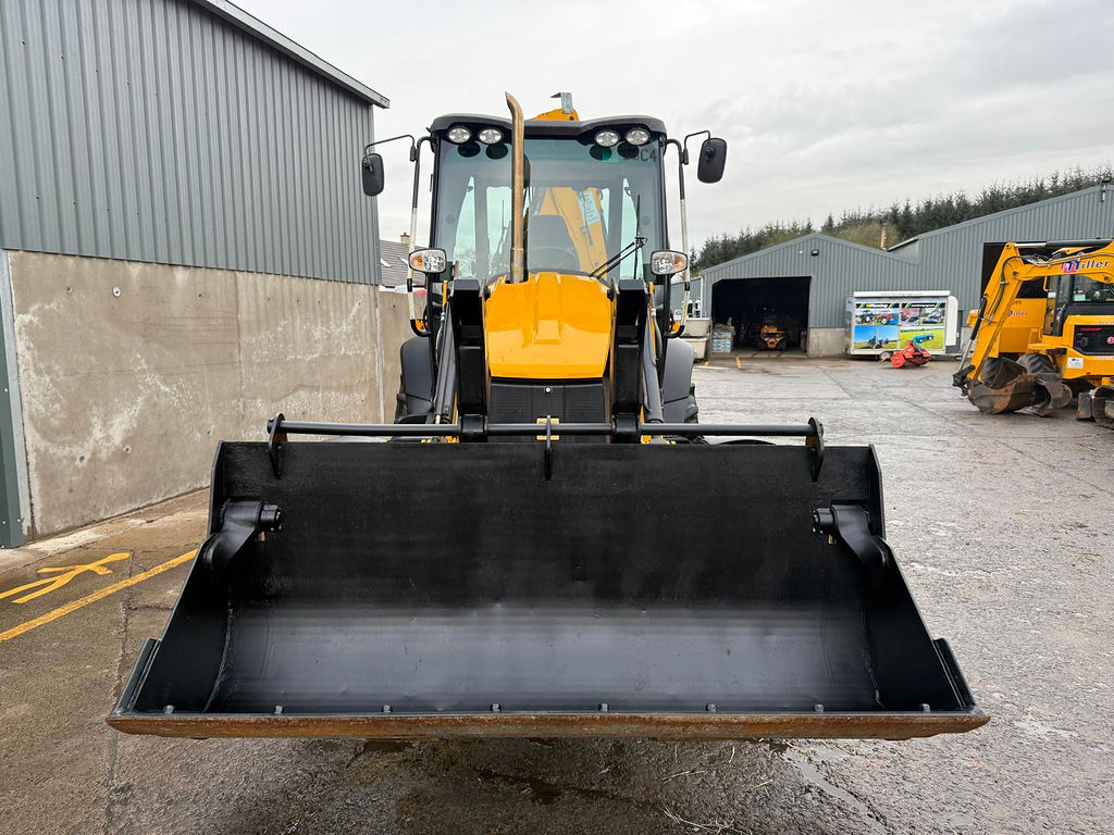 JCB 3CX Eco backhoe loader front bucket