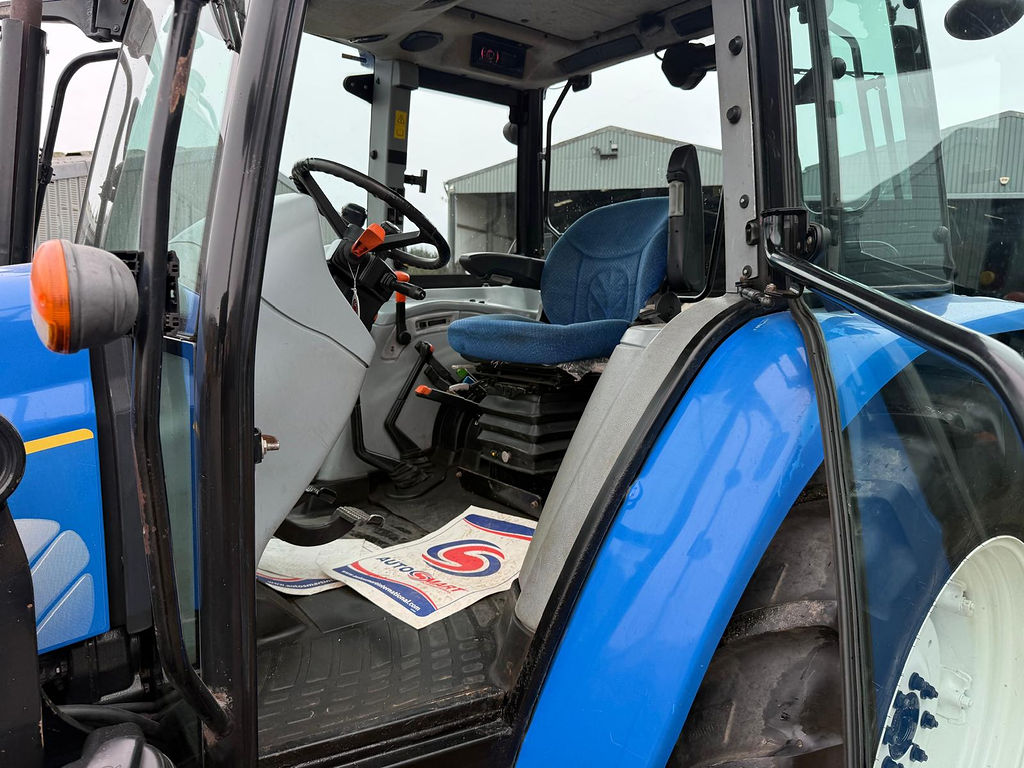 New Holland T5050 agricultural tractor