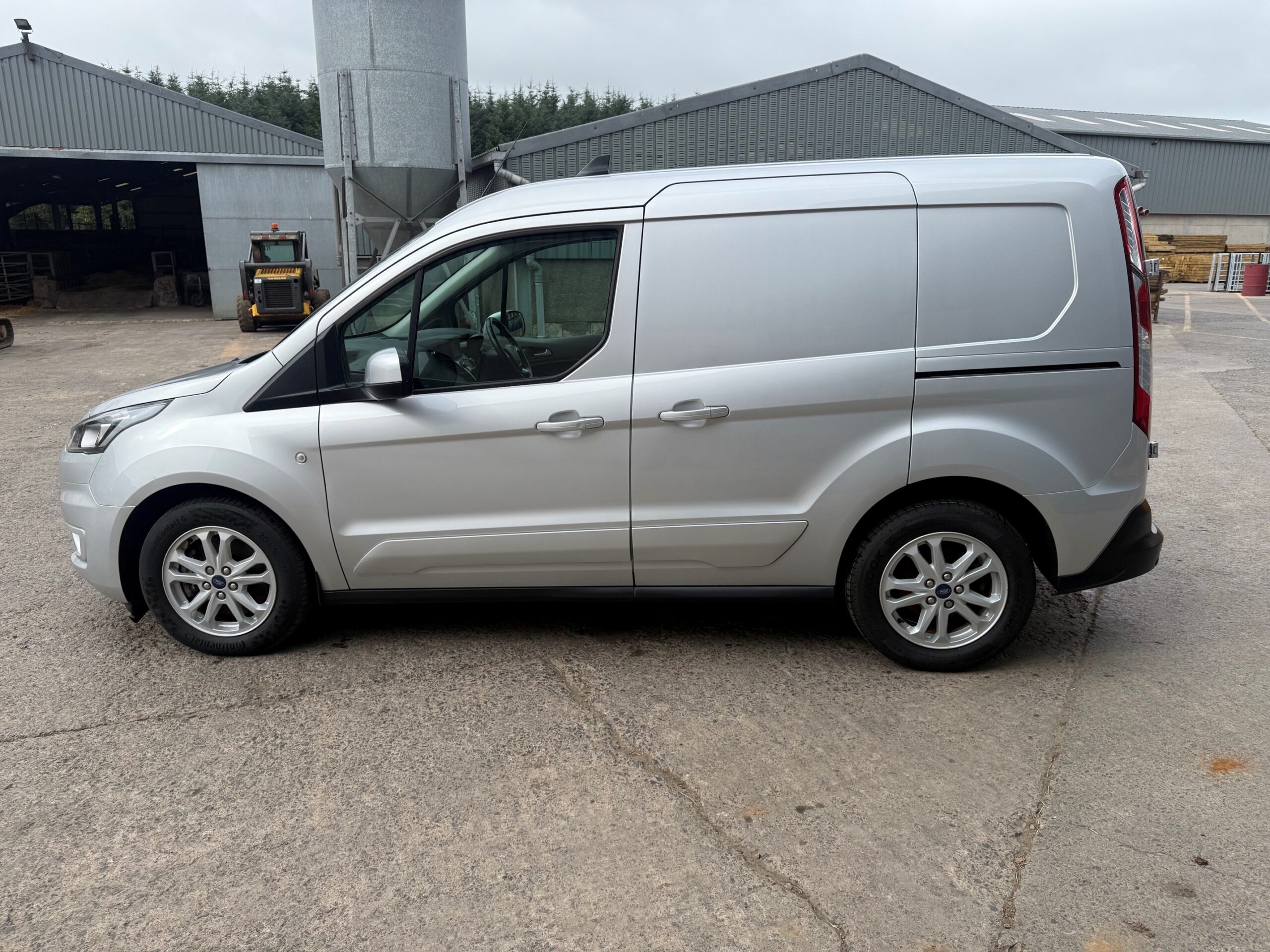 Ford Transit Connect ND70 XZF side view