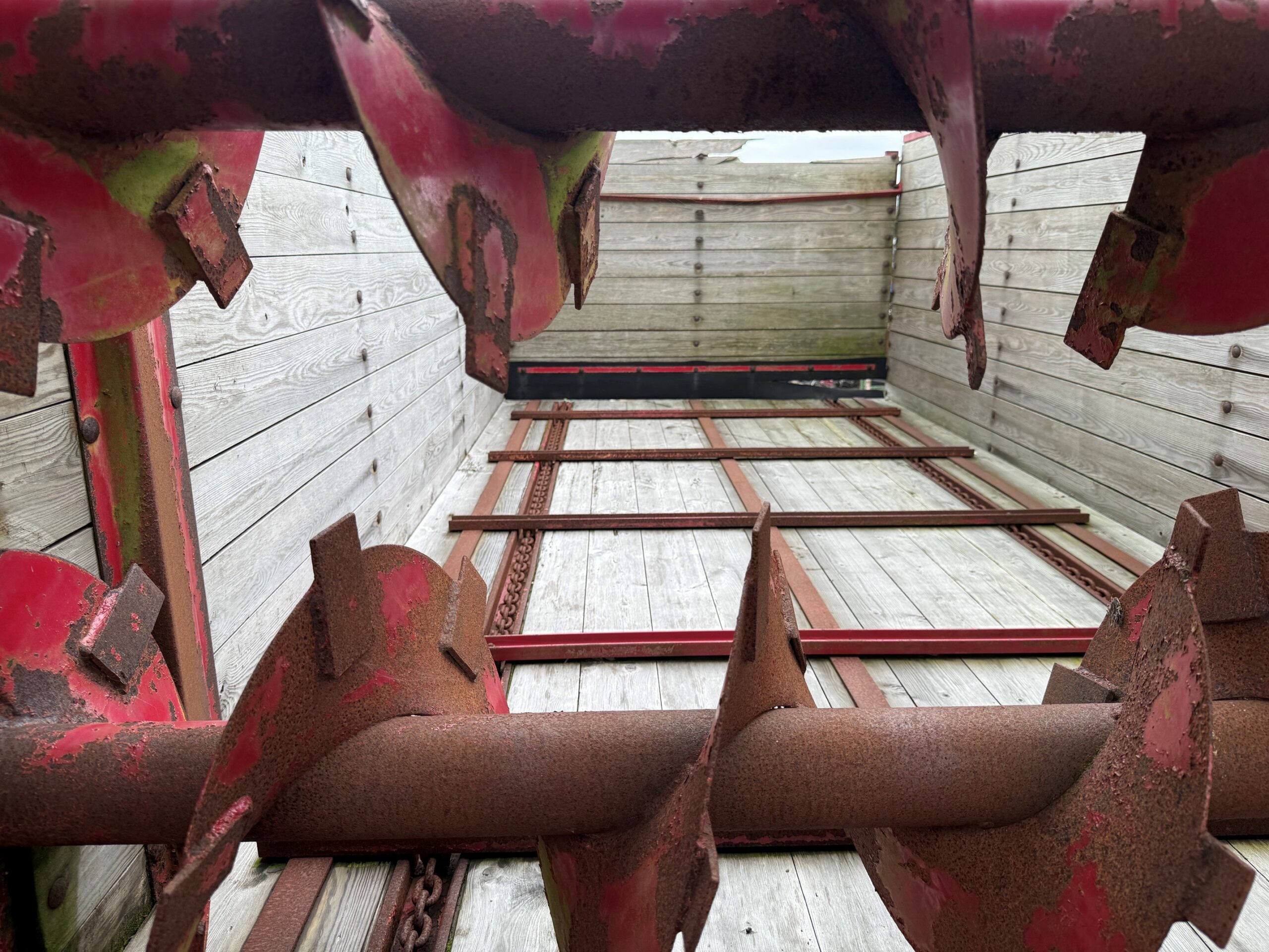 Foster Wagon D750 inside view