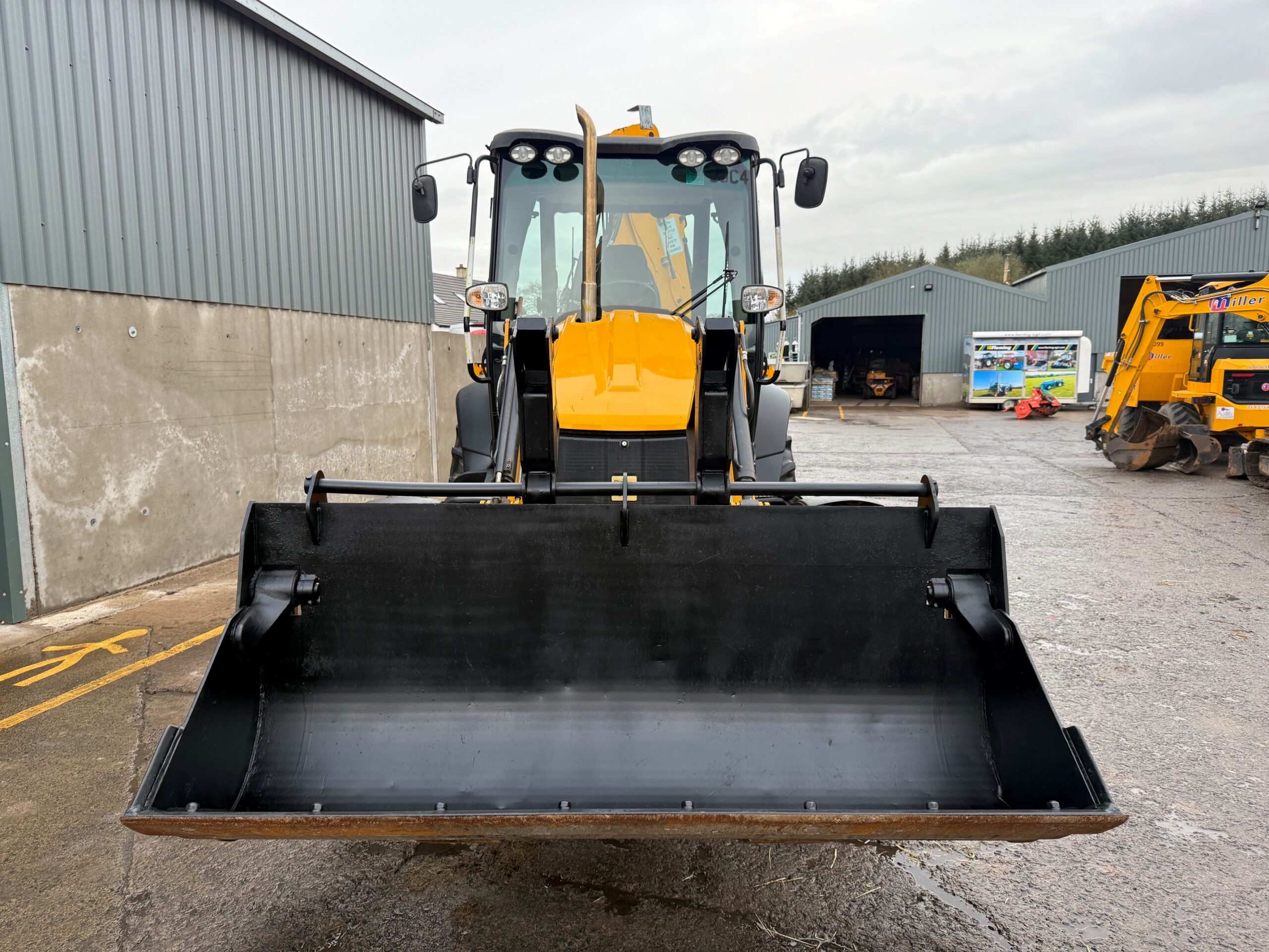 JCB 3CX Eco backhoe loader front view