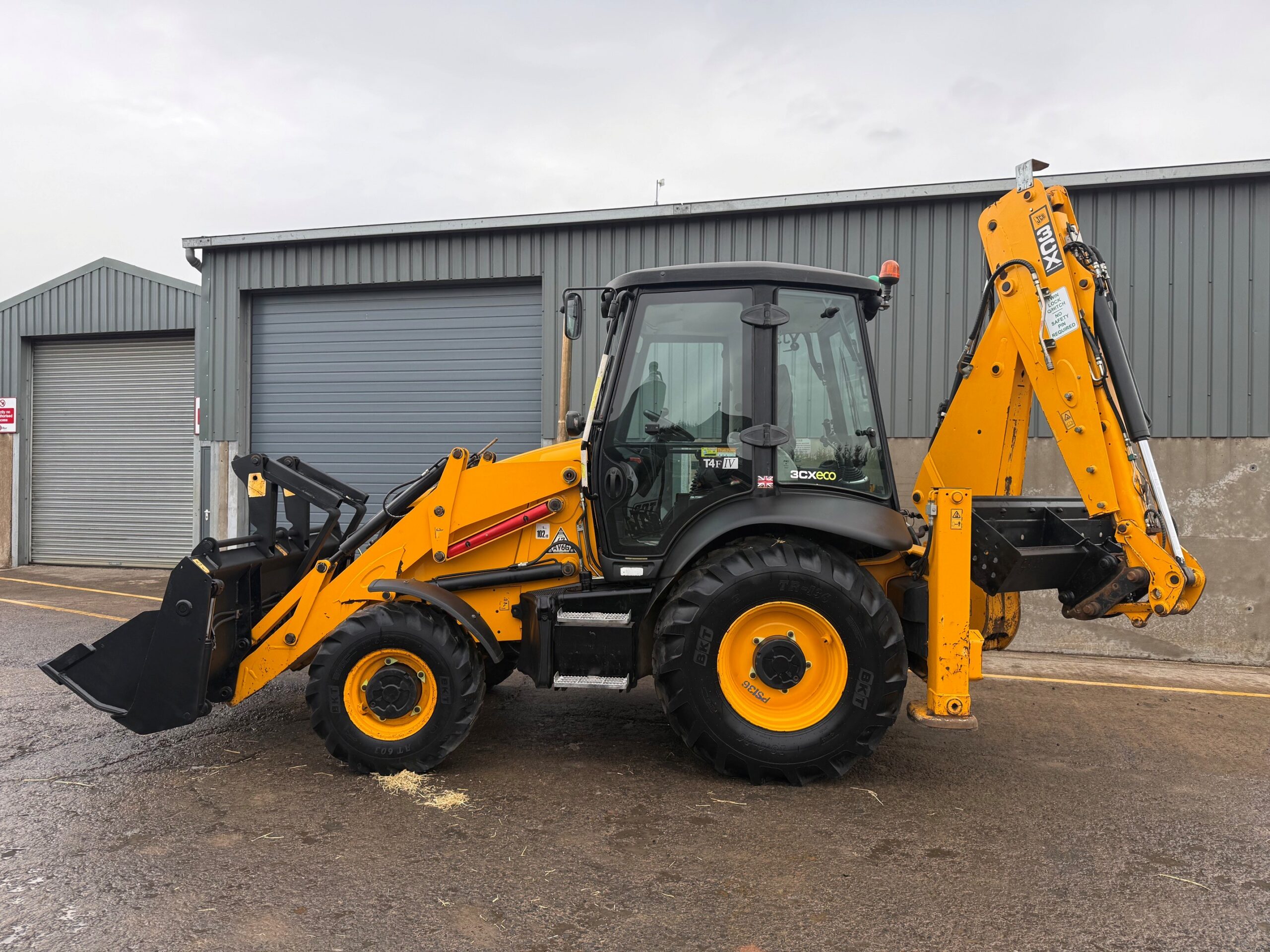 JCB 3CX Eco backhoe loader side view