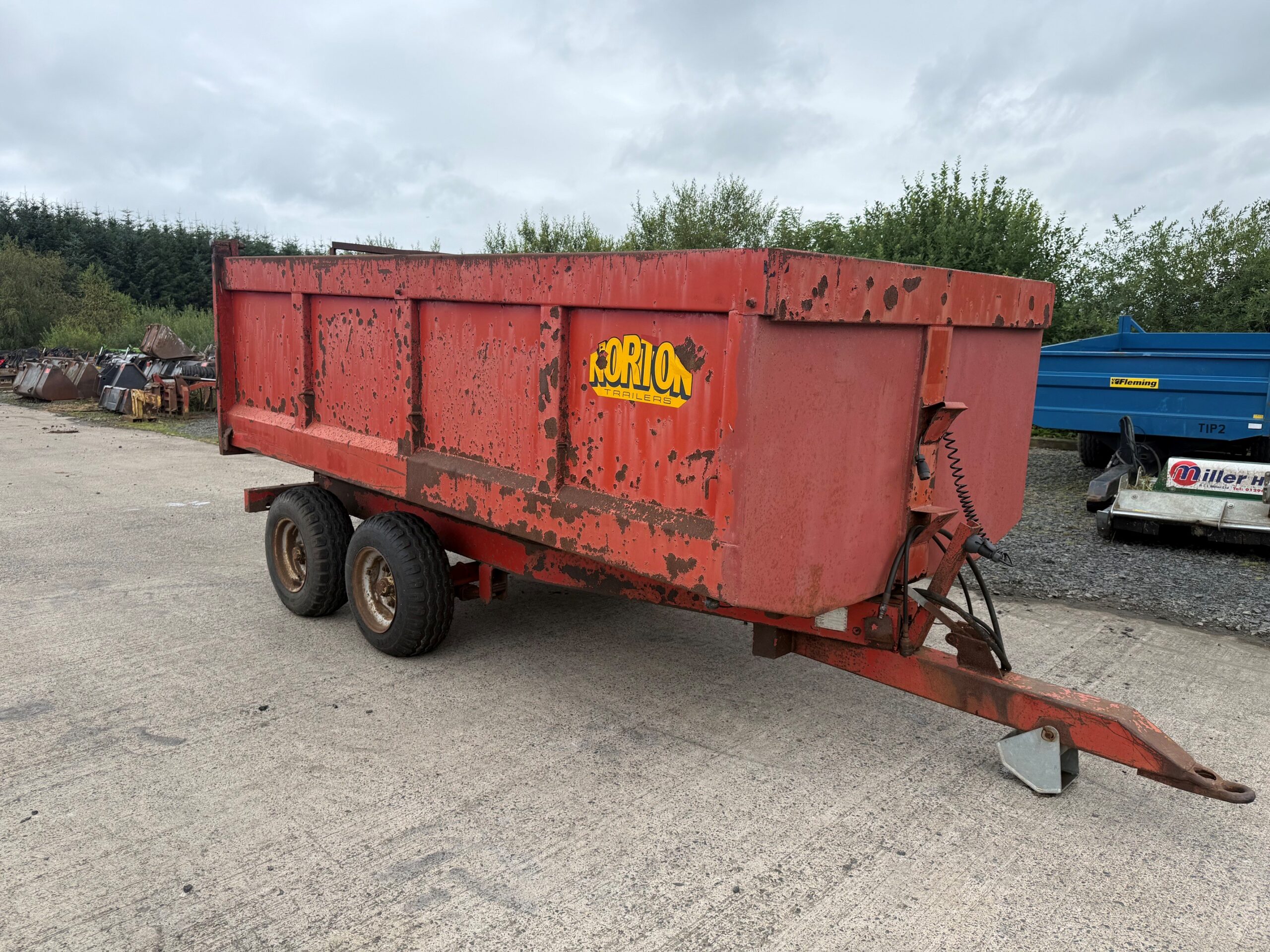 Norton agricultural trailer side view
