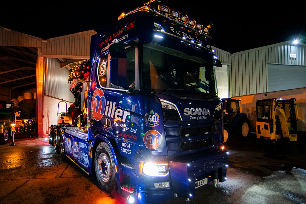 R and L Miller HIAB hire and specialist transport Scotland