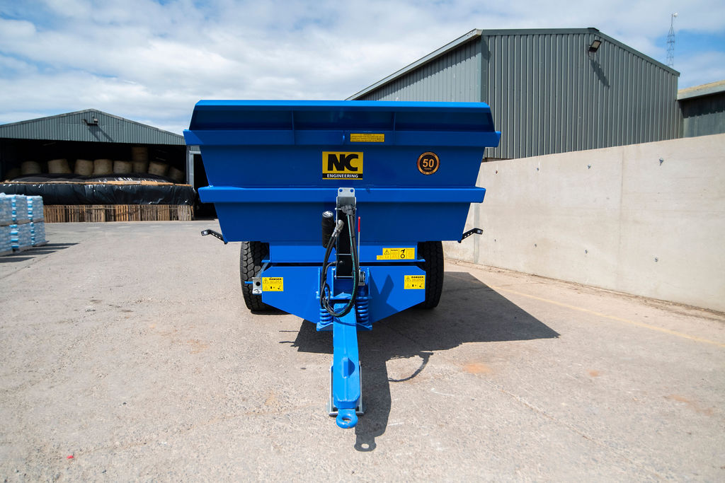 NC 314 dump trailer straight on view