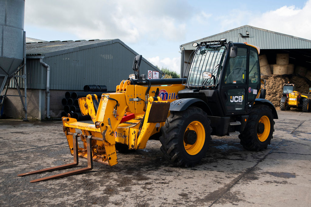 JCB 535-125 Loadall cab interior view