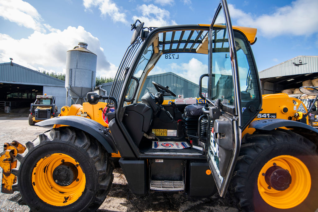 Used JCB 541-70 Loadall telehandler cab side view