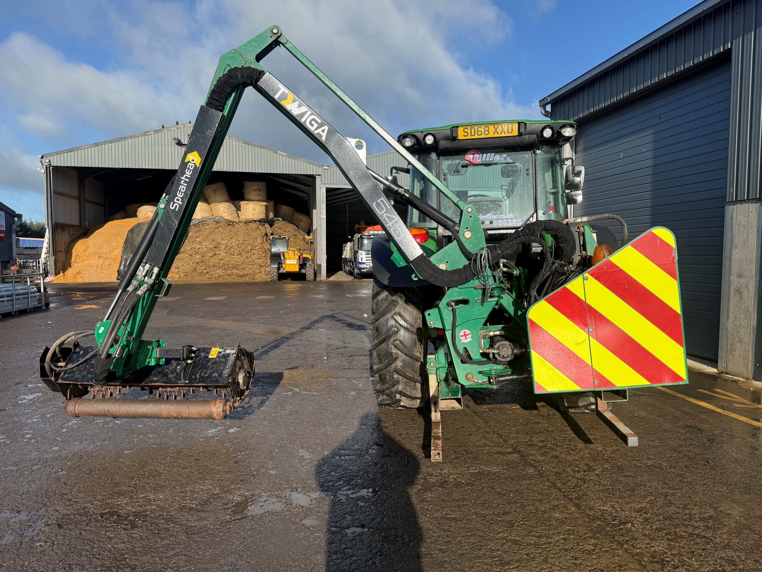 Spearhead Twiga 545 hedge cutter front view