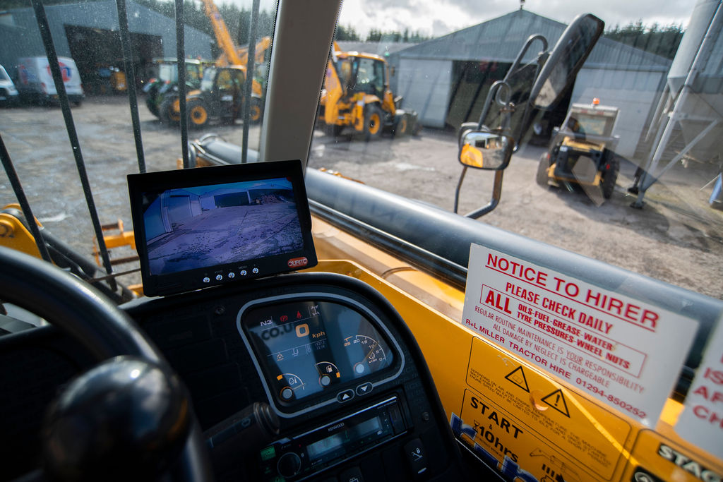JCB 535-125 Loadall dashboard and recorded hours